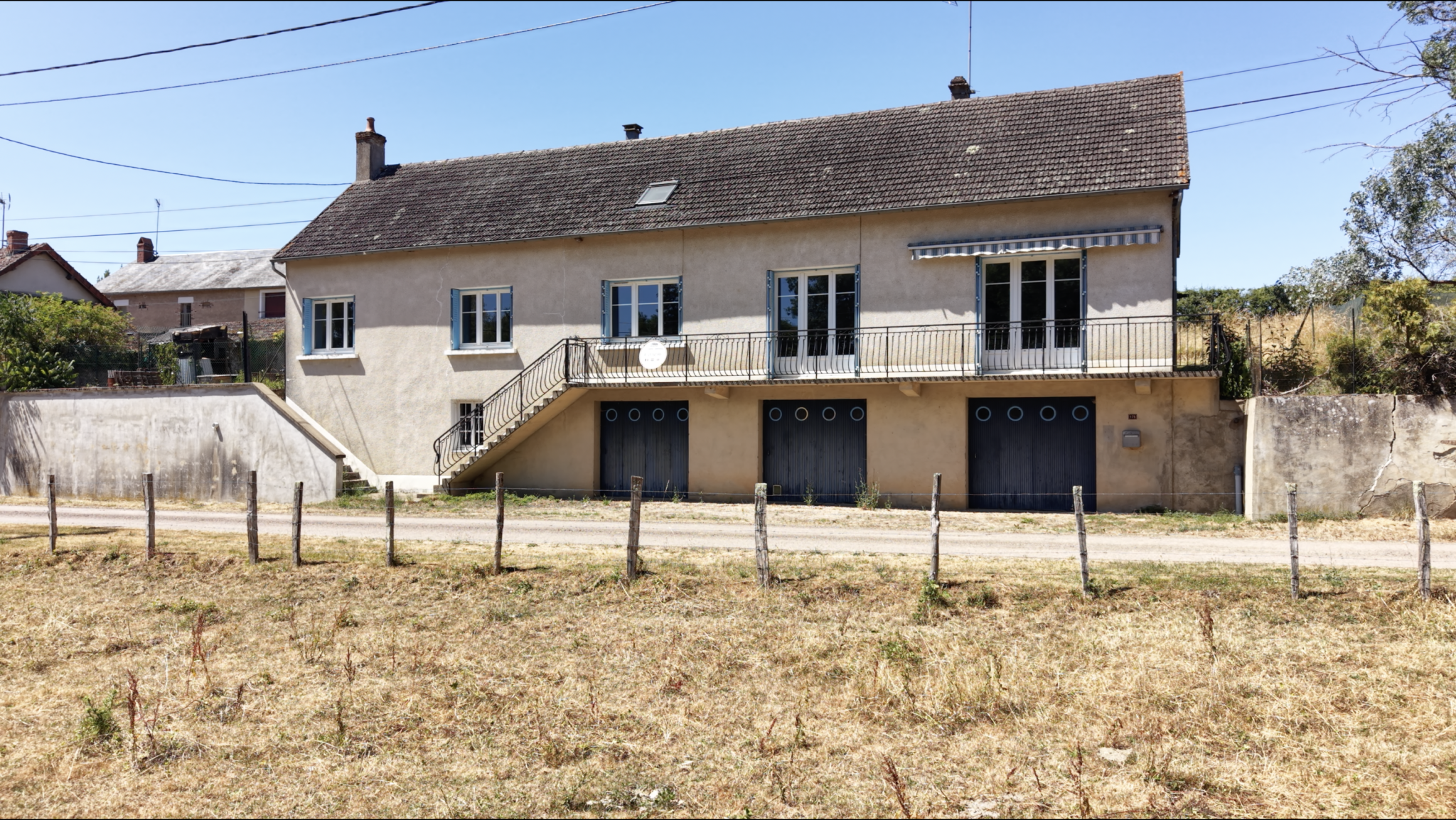 Grande maison lumineuse